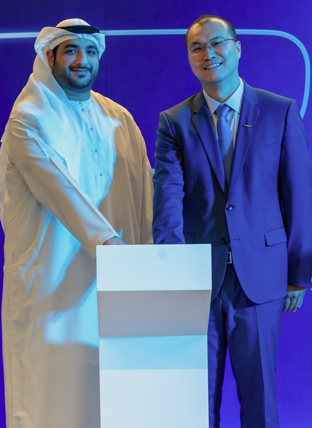 "جيلي الإمارات" تحطّ رحالها في دبي مع افتتاح صالة عرض ومركز خدمة يركز على السيارات الكهربائية
