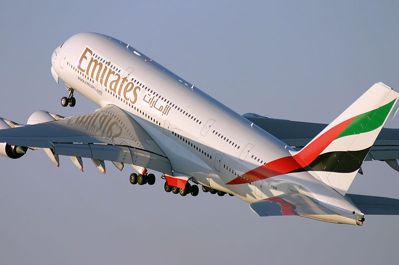 طيران الإمارات : رحلاتنا إلى لندن تعمل كالمعتاد