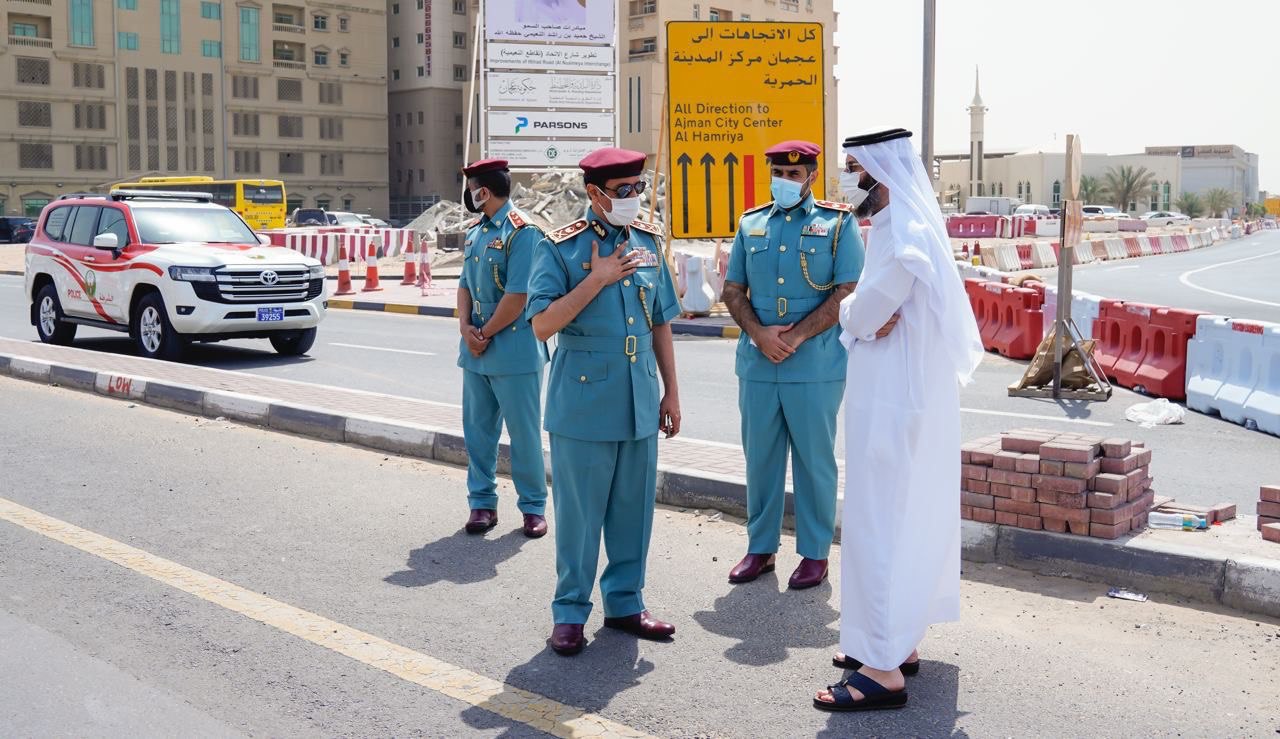 شرطة عجمان تباشر معالجة الاختناقات المرورية على شارع الاتحاد بالتعاون مع بلدية عجمان