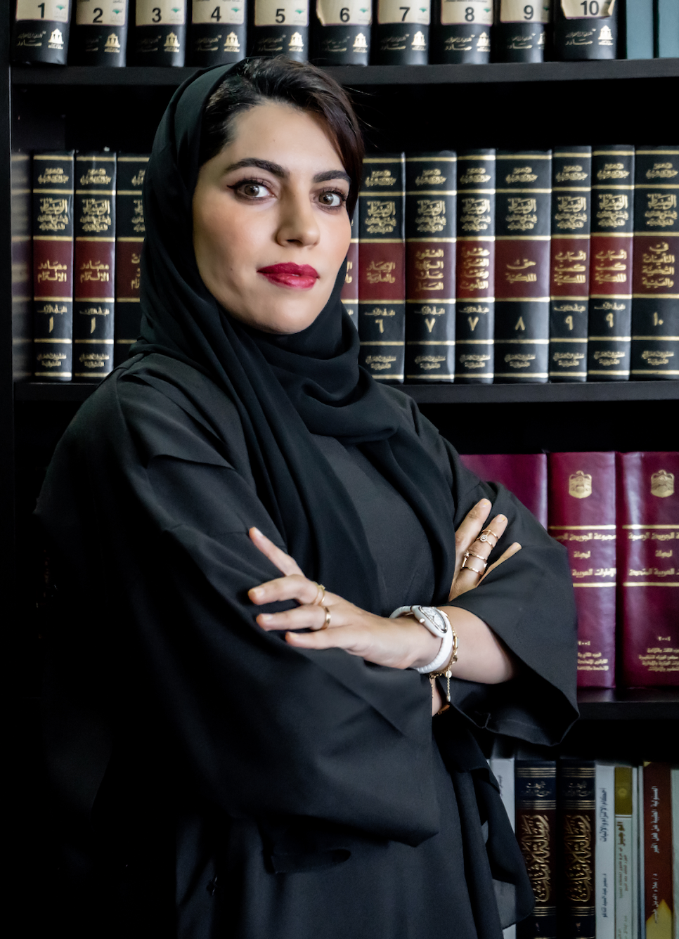 المحامية الإماراتية عبير شريف تطلق التطبيق المحمول للحصول على المشورة القانونية في متناول يدك