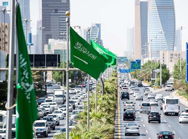 السعودية تنفي فرض رسوم على الطرق خلال العام المقبل