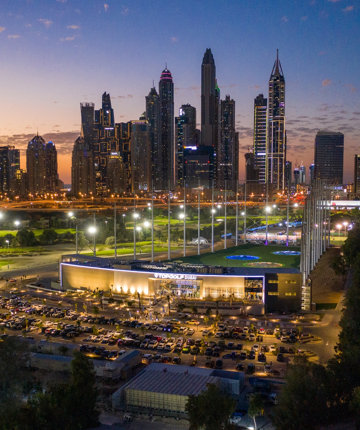 نادي دبي للجولف يفتتح منطقة مخصصة لمشجعي كرة القدم لمتابعة جميع فعاليات بطولة كأس العالم