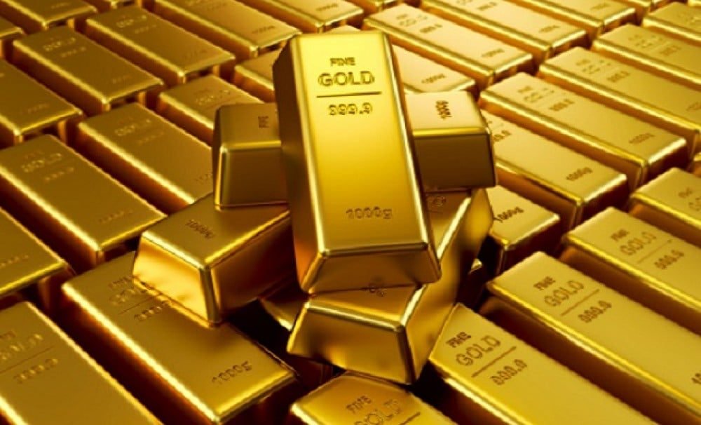 الذهب ينخفض بفعل البيع ومحفزات 