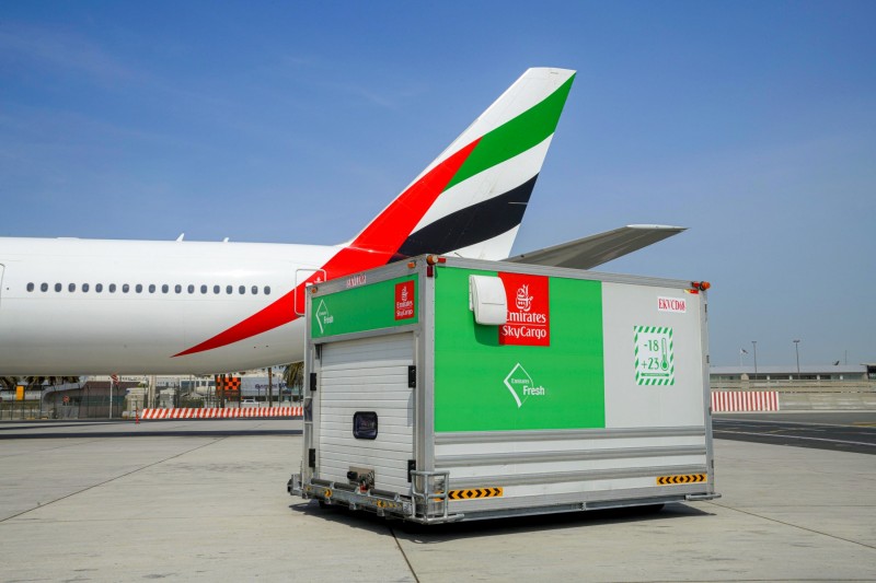 من المزرعة إلى المائدة.. الإمارات للشحن الجوي تواصل نقل الأغذية والمنتجات سريعة العطب خلال تفشي 