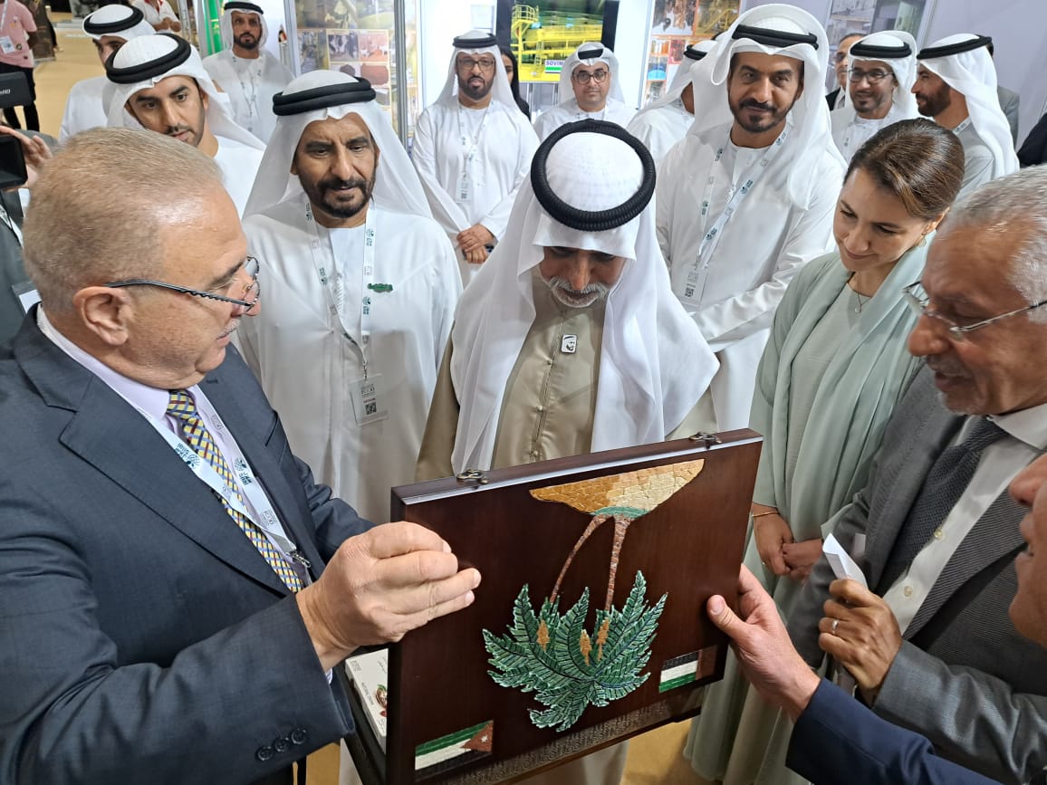 نهيان بن مبارك يشهد انطلاق معرضي "أبوظبي الدولي للأغذية" و"أبوظبي الثامن للتمور 2022"