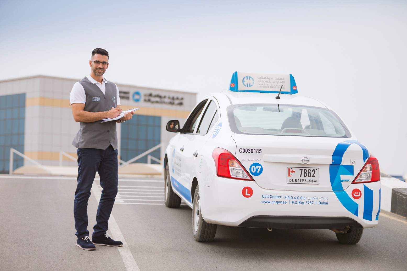 معهد مواصلات الإمارات للسياقة يطلق حزمة من العروض الترويجية والتخفيضات القياسية على أسعار خدماته