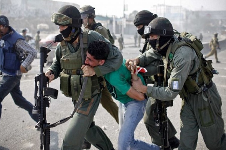 اعتقال 19 فلسطينياً في الضفة الغربية