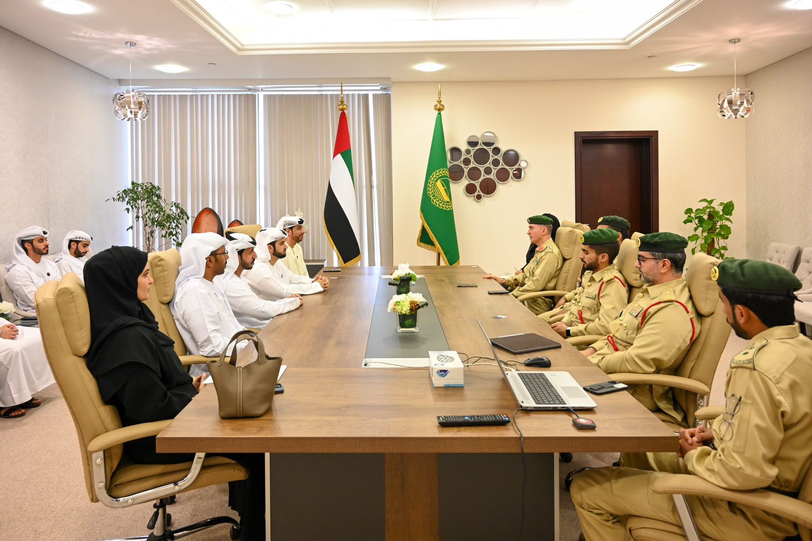 «تريندز» و«شرطة دبي» يبحثان التعاون في الدراسات العلمية والتدريب والتطوير