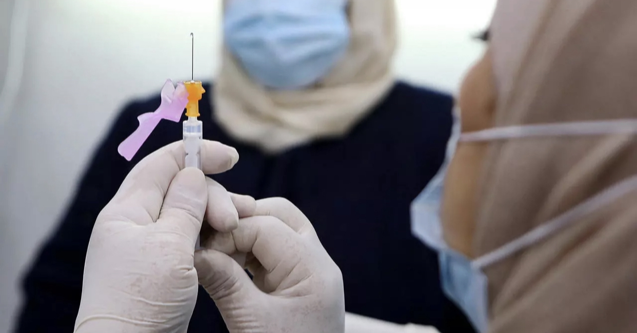 الكويت تمنع الذين لم يتلقوا اللقاح من السفر
