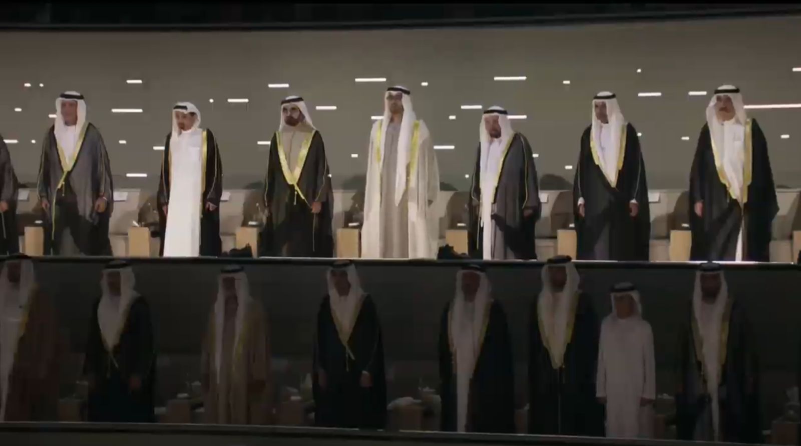 رئيس الدولة ونائبه وحكام الإمارات والشيوخ يشهدون الاحتفال الرسمي بـ " عيد الاتحاد الـ51 "