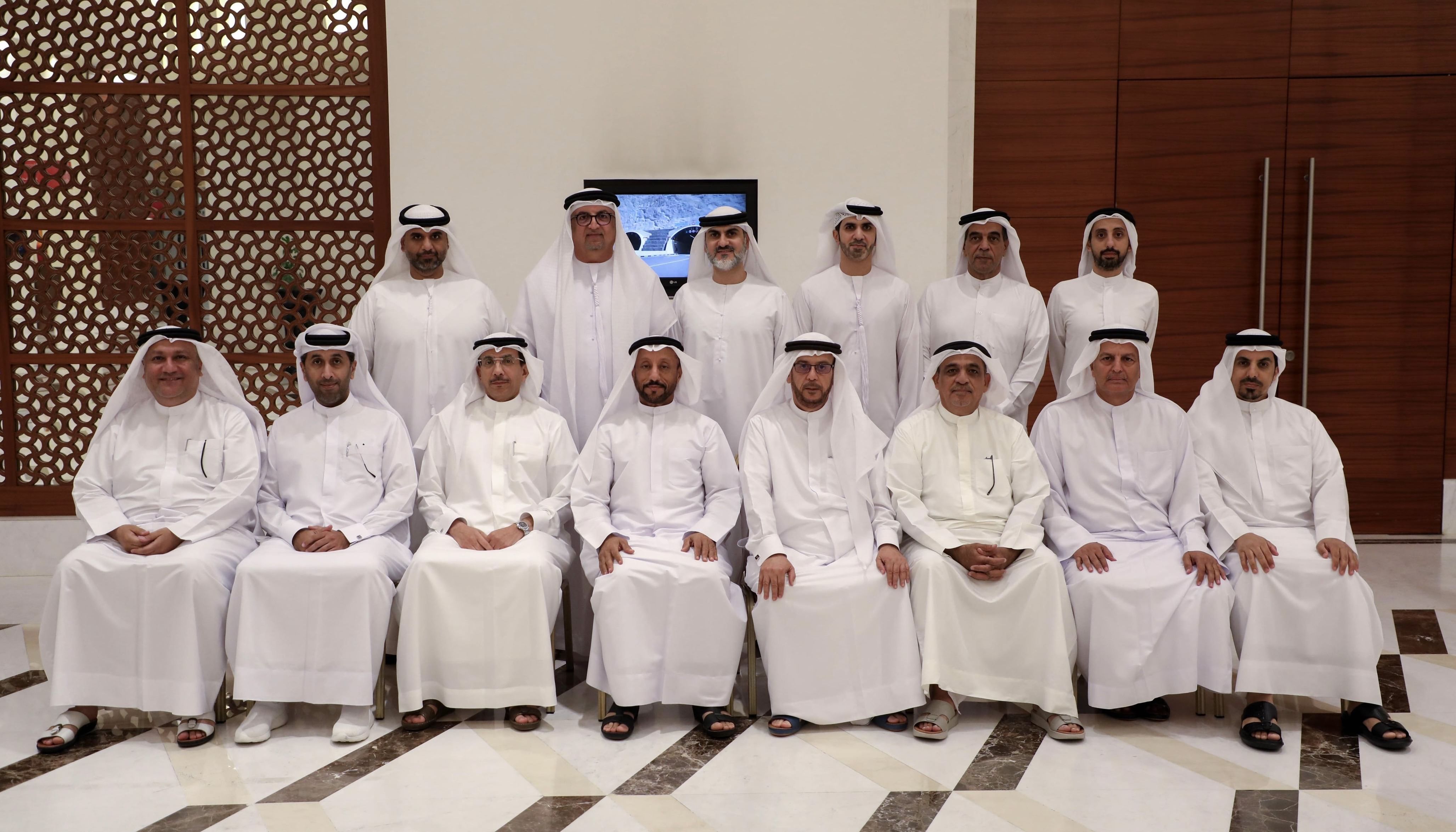 "اتحاد غرف الإمارات" يبحث آليات الارتقاء بالقطاع الخاص