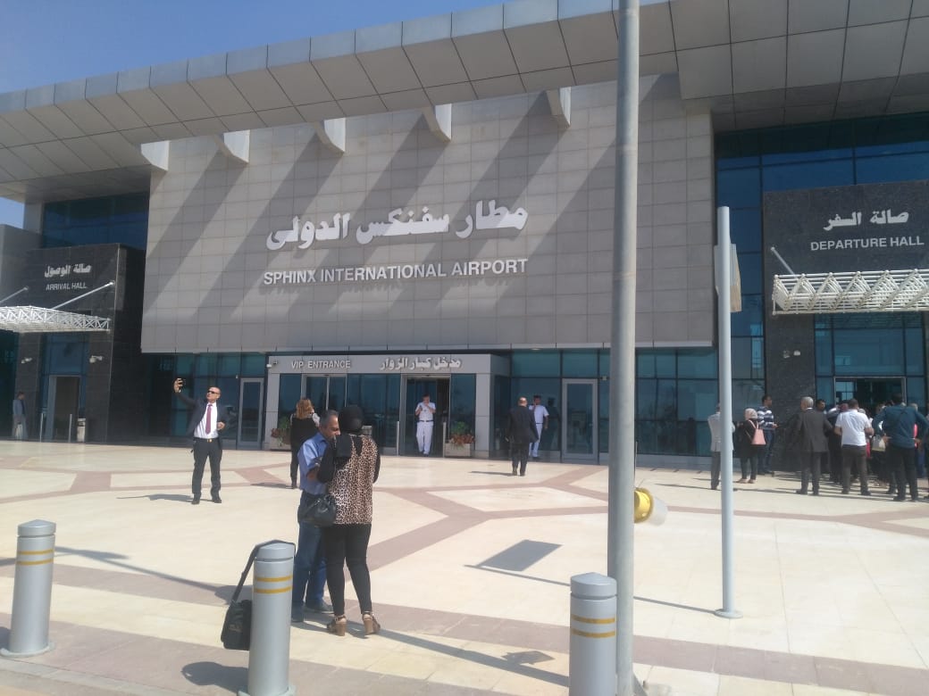 قرب أهرامات الجيزة .. مصر تفتتح مطاراً دولياً جديداً