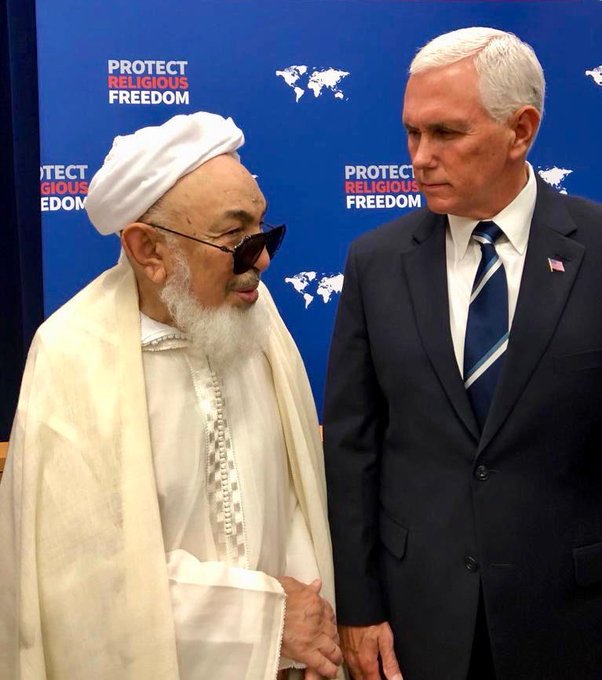 رئيس مجلس الإمارات للإفتاء يمثل علماء المسلمين في ملتقى قادة العالم بأمريكا