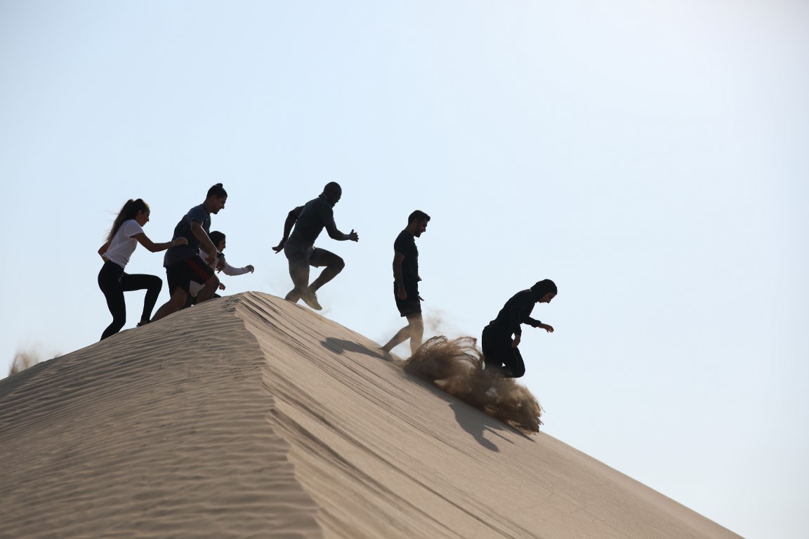 المرموم تستضيف أول سباق جري على الكثبان الرملية 13 نوفمبر