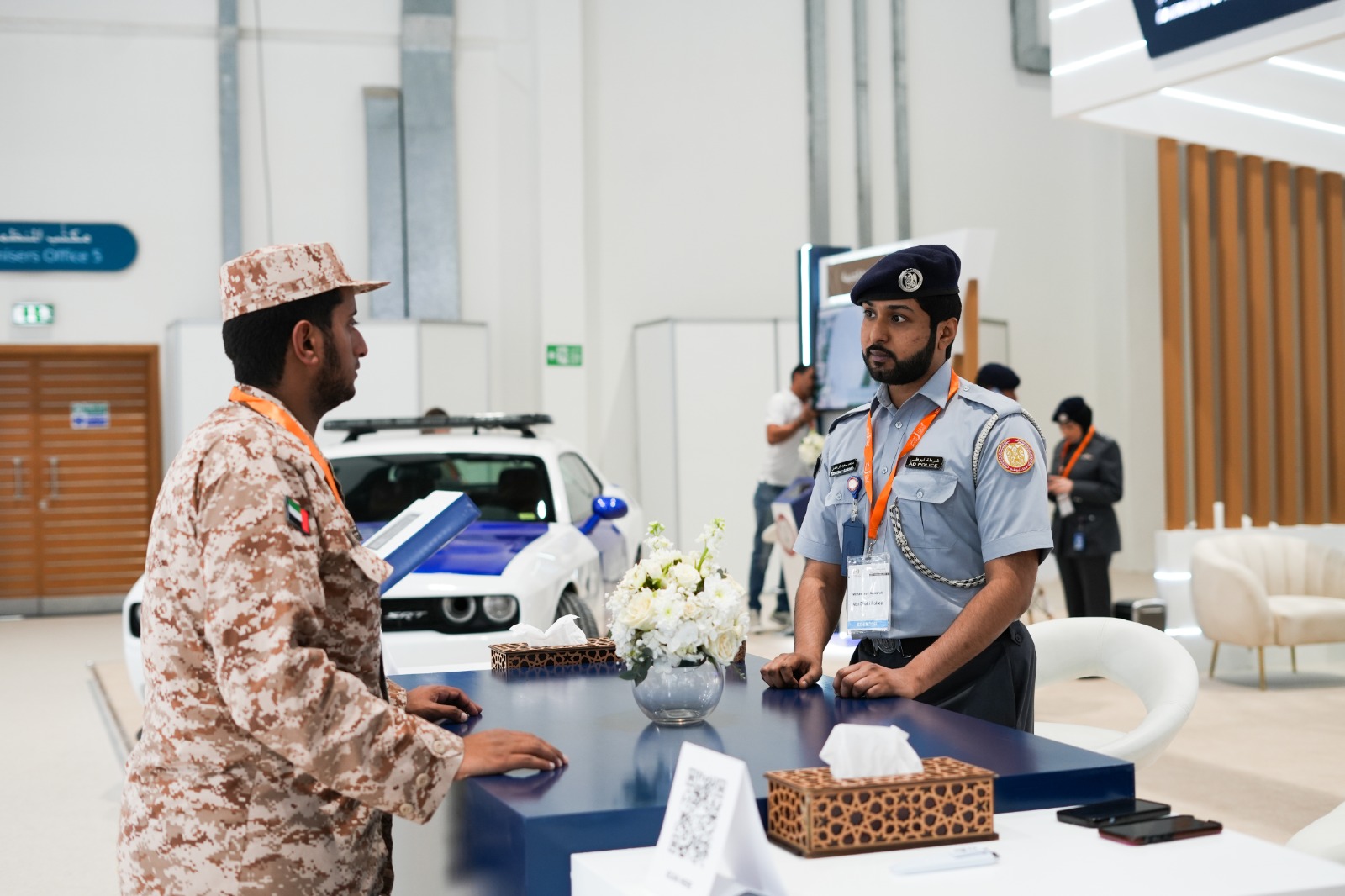 شرطة أبوظبي تشارك بمعرض توظيف مجنّدي الخدمة الوطنية