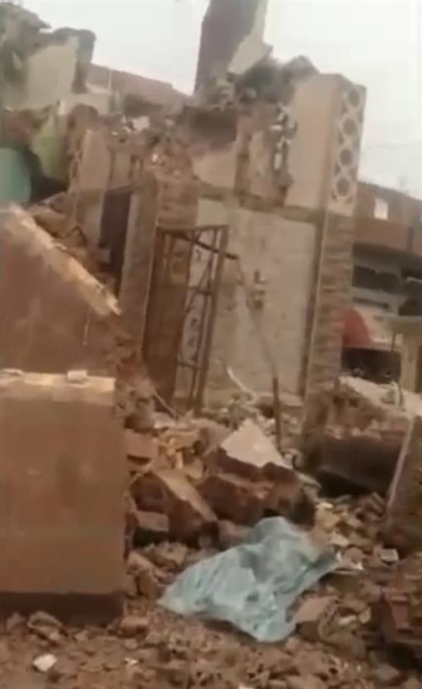 عاصفة قوية تتسبب في سقوط مآذن 3 مساجد ومنزل في مصر
