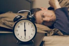 النوم والاستيقاظ في وقت محدد يومياً يساعد على النجاح