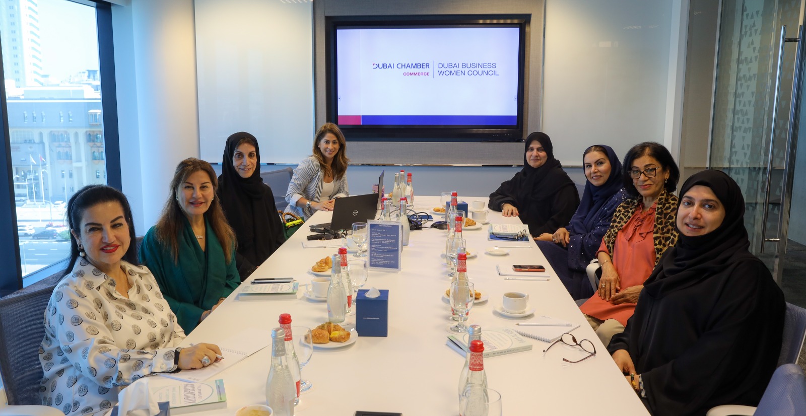 مجلس سيدات أعمال دبي يبحث مشاريع تعزيز دور المرأة بمسيرة التنمية