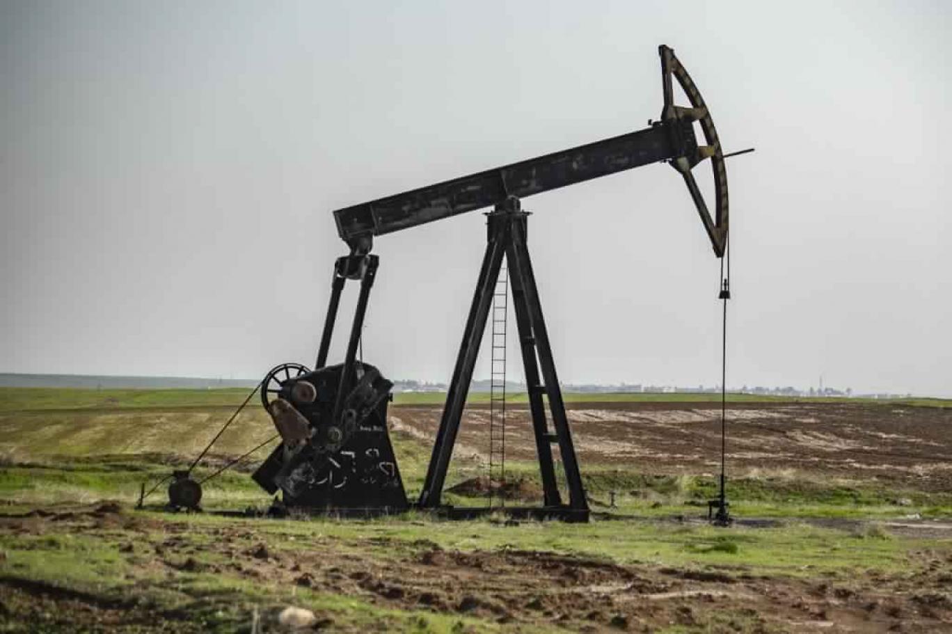 تراجع أسعار النفط بفعل احتمال عودة الإنتاج الليبي