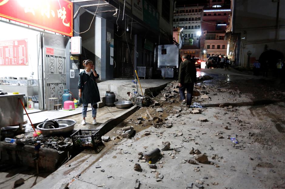 قتلى وجرحى في زلزال جنوب غرب الصين