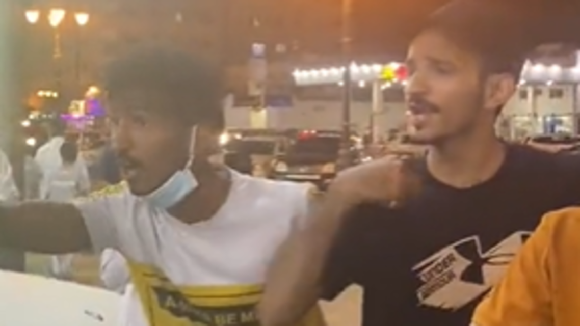 "خلني اترزق"..فيديو لبائع بطاطس سعودي في تبوك يثير جدلاً