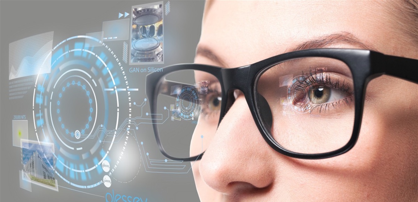 اختراع نظارة ذكية تساعد على الرؤية من الخلف والأمام دون الالتفات 