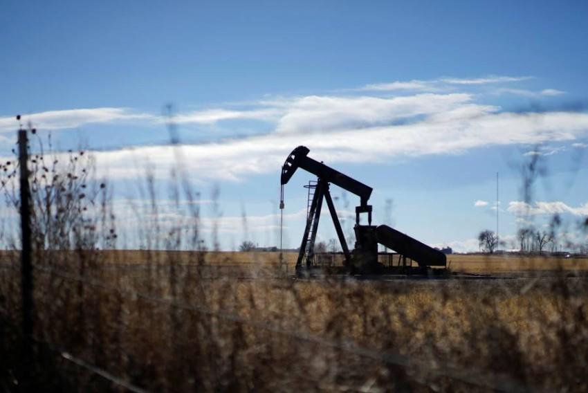 النفط عند أعلى مستوى في 13 شهراً مع تضرر الإنتاج الأمريكي