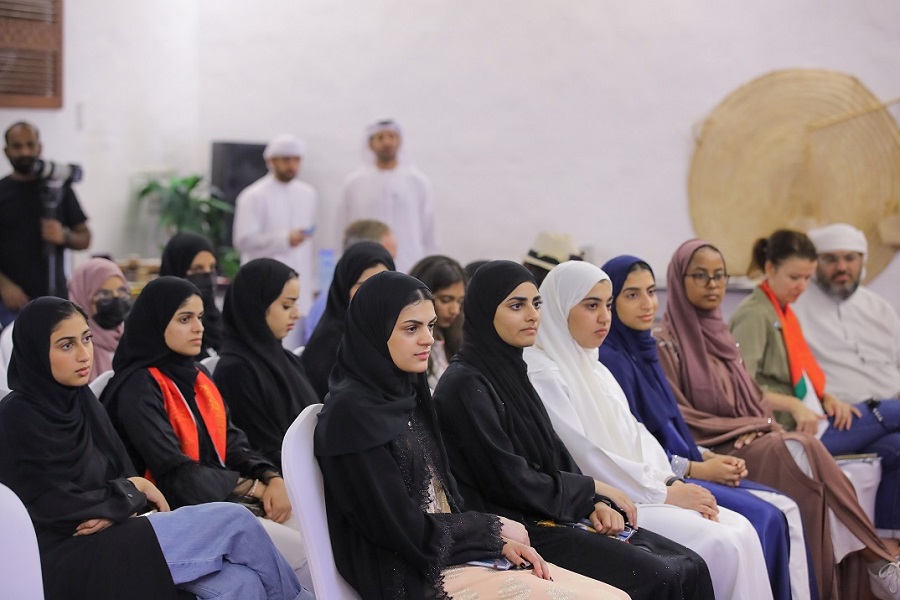 الصندوق الدولي للحفاظ على الحبارى ينظم ورشة تعليمية متخصصة لطلبة البيطرة بجامعة الإمارات