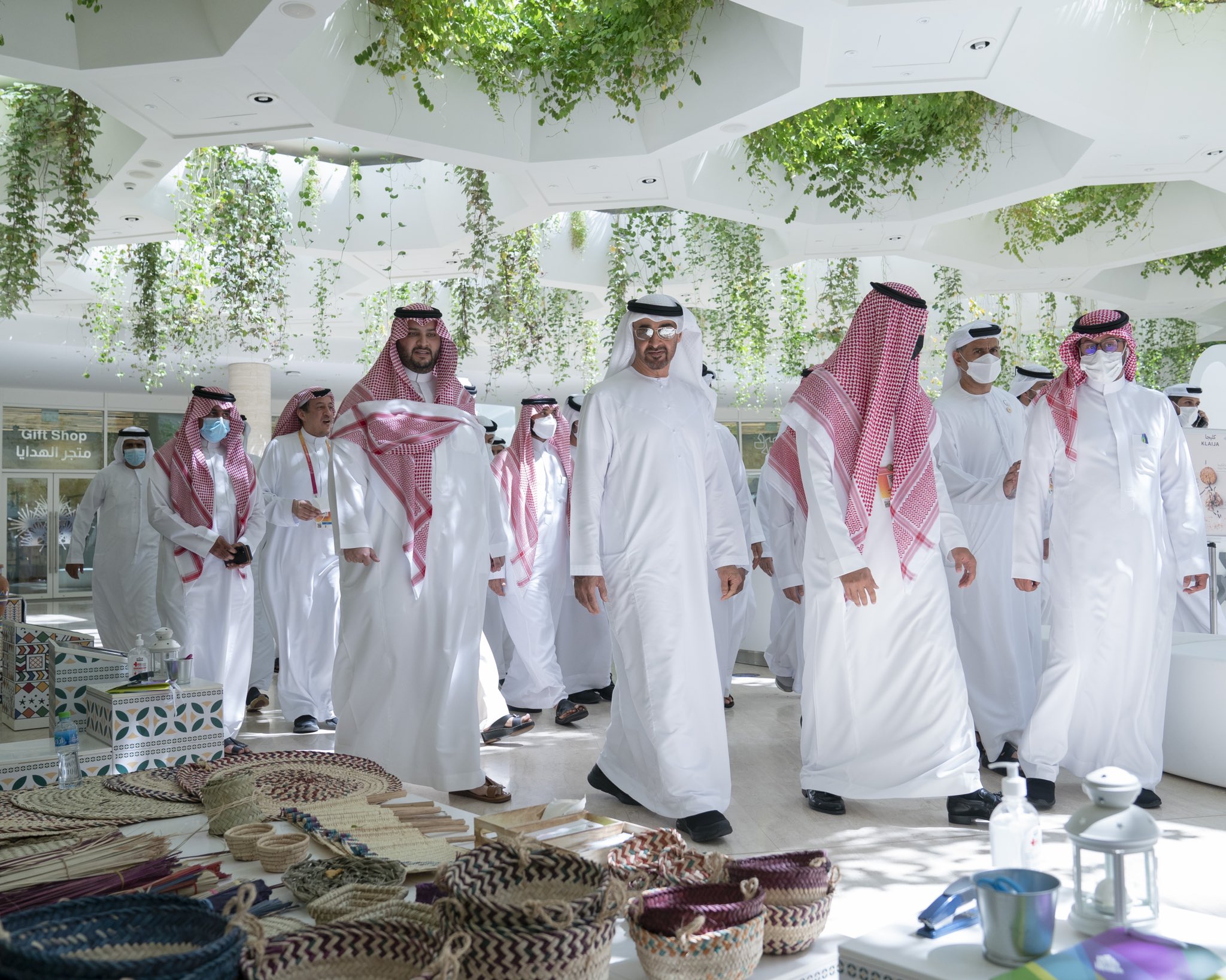 محمد بن زايد: جناح السعودية في "إكسبو دبي" يجسد تاريخ المملكة العريق
