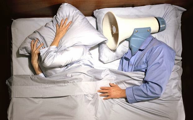 دراسة: الشخير خلال النوم يُزيد من احتمالية الوفاة بفيروس 