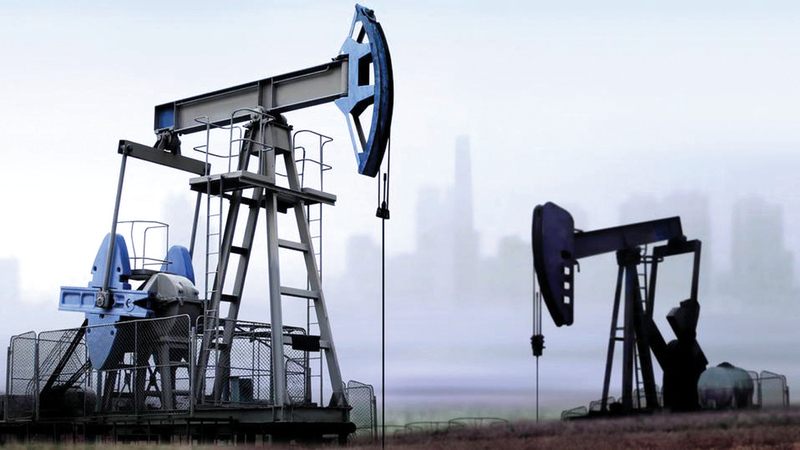 النفط يصل أعلى مستوياته منذ مارس الماضي