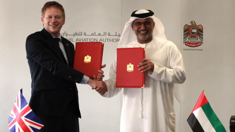 الإمارات وبريطانيا تبرمان اتفاقية في مجال أمن الطيران المدني