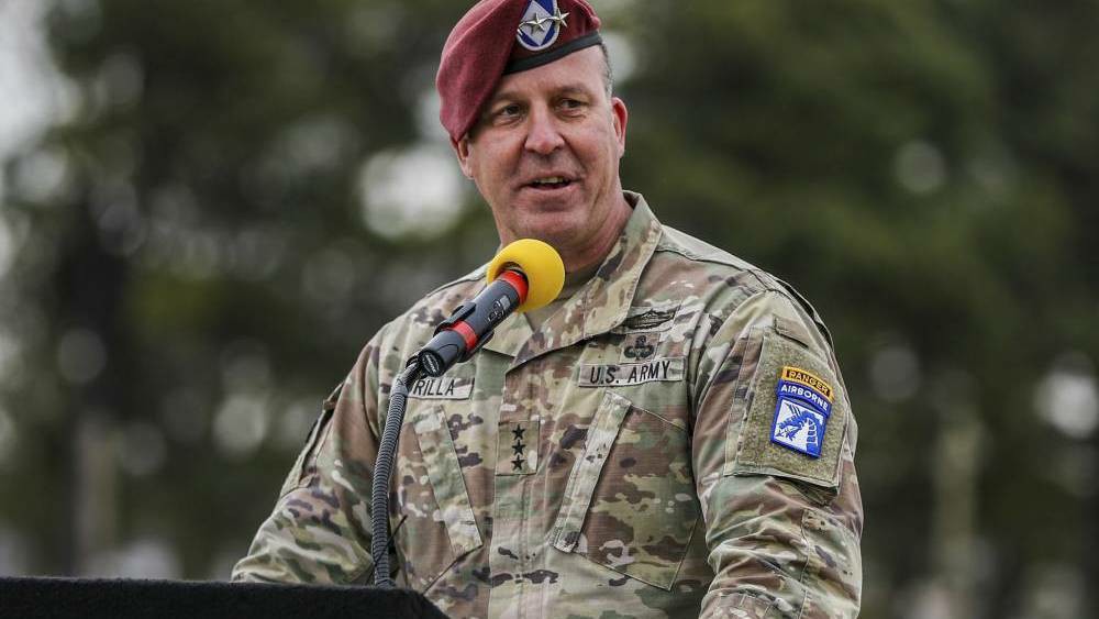 بايدن يختار قائداً جديداً لعمليات الجيش الأمريكي في الشرق الأوسط
