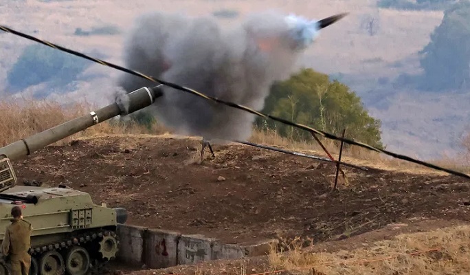 إسرائيل تشن ضربة في سوريا بعد إطلاق صواريخ على هضبة الجولان