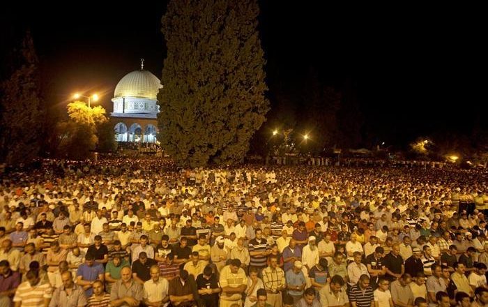 ربع مليون مصلي يحيون ليلة السابع والعشرين  في المسجد الأقصى