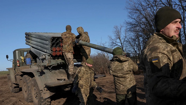 هيئة الأركان الأوكرانية: الوضع صعب على جبهة القتال في الشرق والجنوب