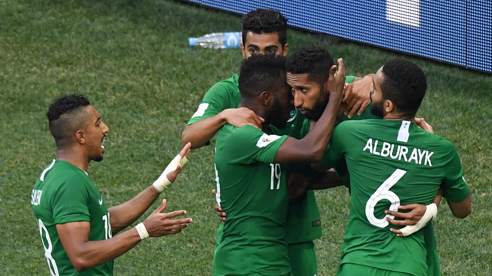 أزمة جديدة تواجه منتخب السعودية قبل مباراة المكسيك