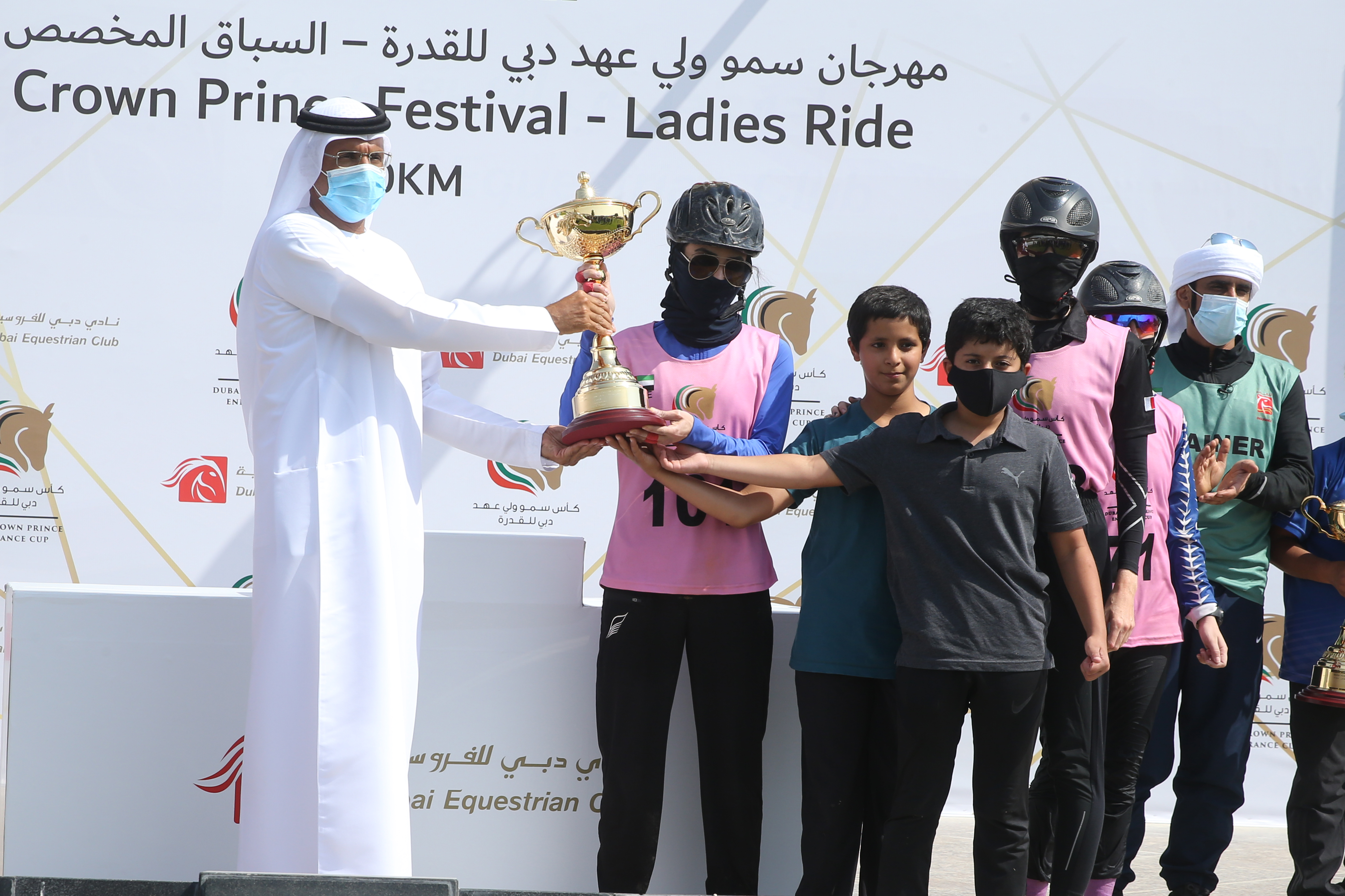مها خالد تفوز بسباق السيدات في انطلاق مهرجان ولي عهد دبي للقدرة
