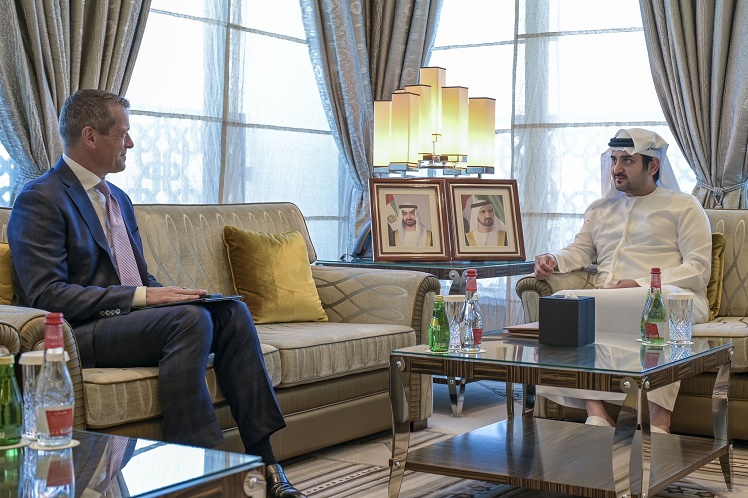 مكتوم بن محمد: دبي توفر فرص نمو واعدة لمطوري التكنولوجيا في العالم