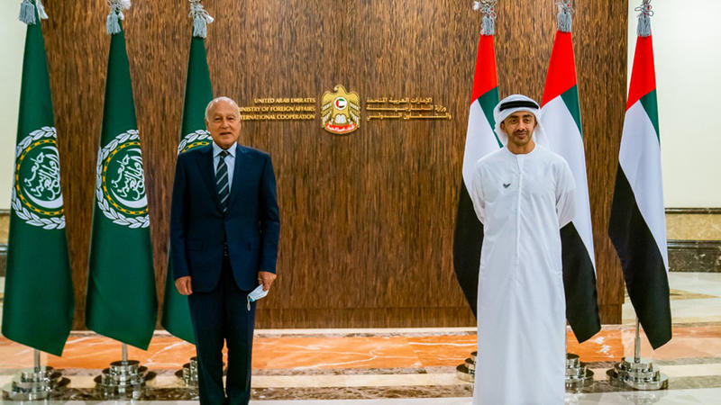 عبد الله بن زايد يستقبل أمين عام جامعة الدول العربية