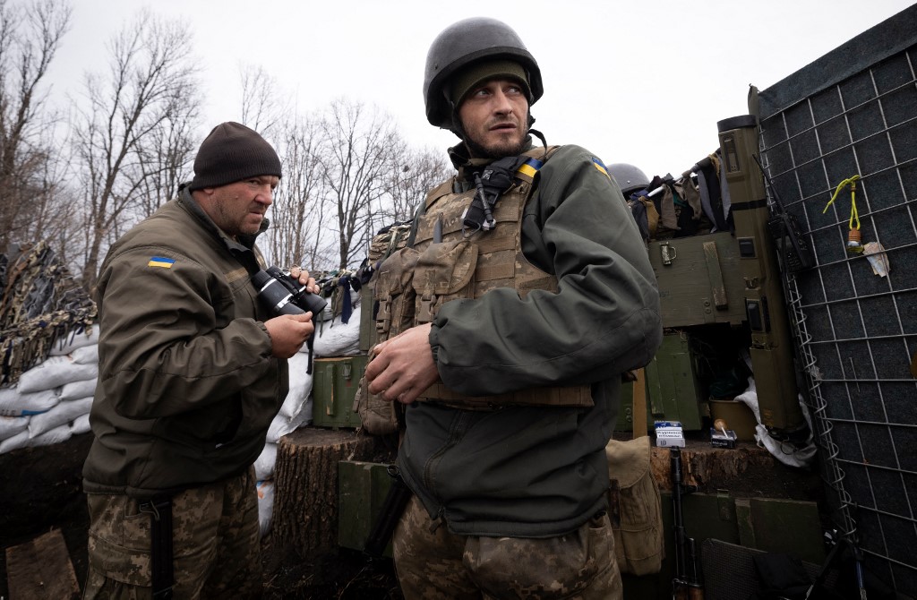 القوات الروسية تقصف خيرسون والجيش الأوكراني يتصدى