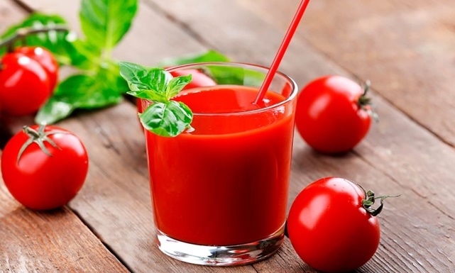 دراسة تكشف تأثير عصير الطماطم غير المملح على حالة مرضية شائعة