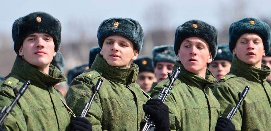 بعد التعبئة الإلزامية.. آلاف الجنود الروس يعودون لمنازلهم