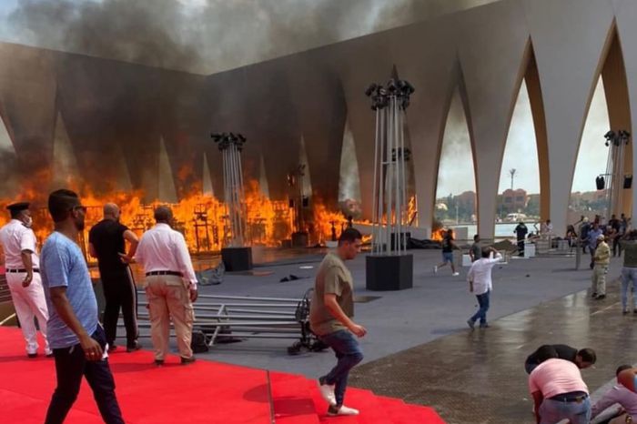 حريق هائل في مهرجان الجونة قبل انطلاقه غدًا