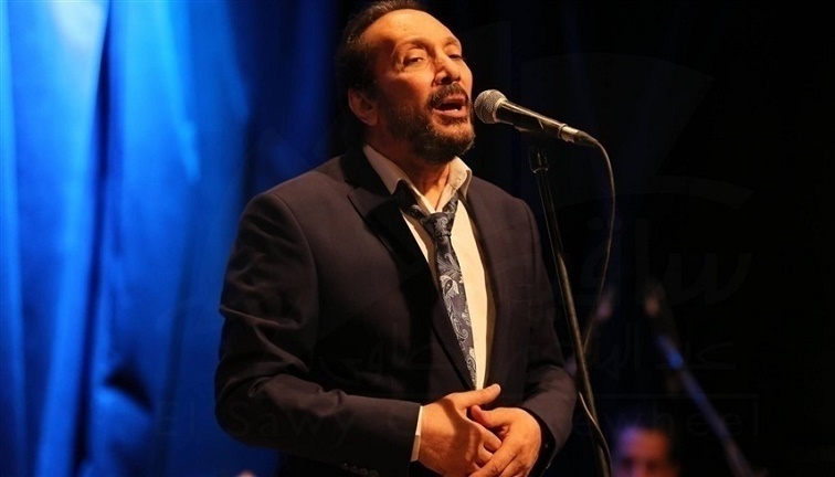 علي الحجار يصدح بأغاني الأبنودي في معرض أبوظبي للكتاب
