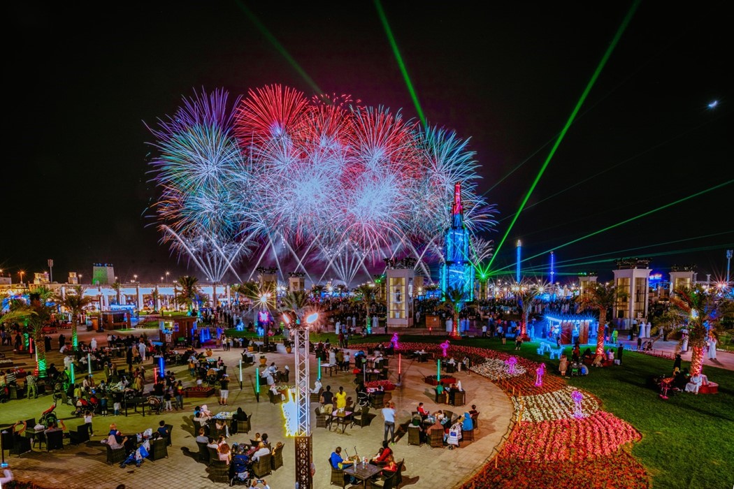 الإمارات تجسد تاريخها بالجنادل والقلاع والحصون في مهرجان الشيخ زايد