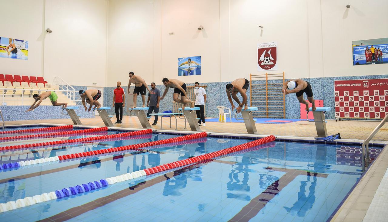 شرطة عجمان تنظم بطولة الشرطة للسباحة 2020