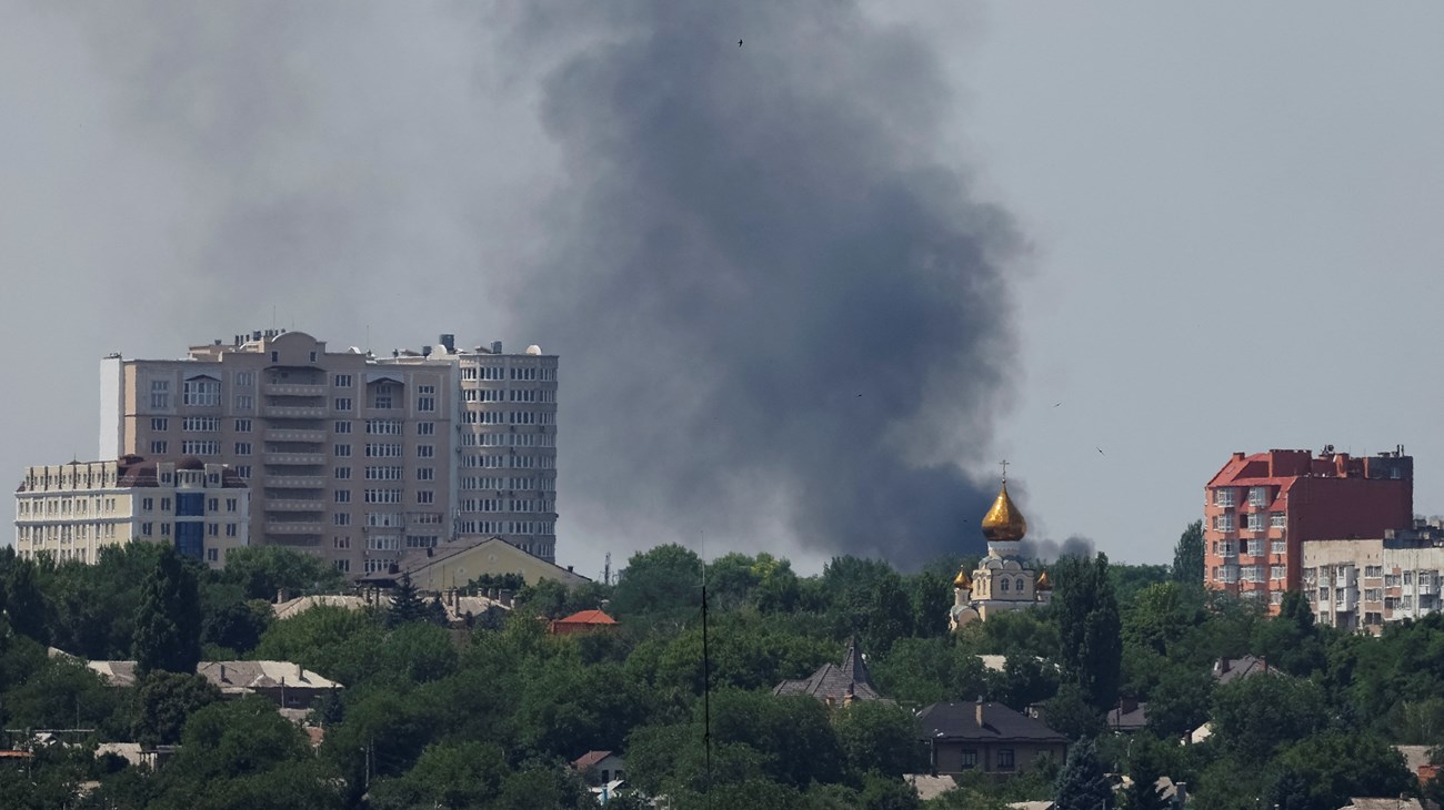 في حصيلة أولية .. مقتل 15 شخصا في قصف أوكراني لأحد المتاجر الكبرى في دونيتسك 