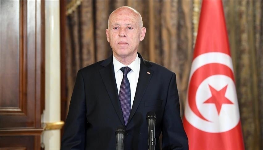  الرئيس التونسي يحذر «الإخوان المسلمين» من توظيف ملف الهجرة