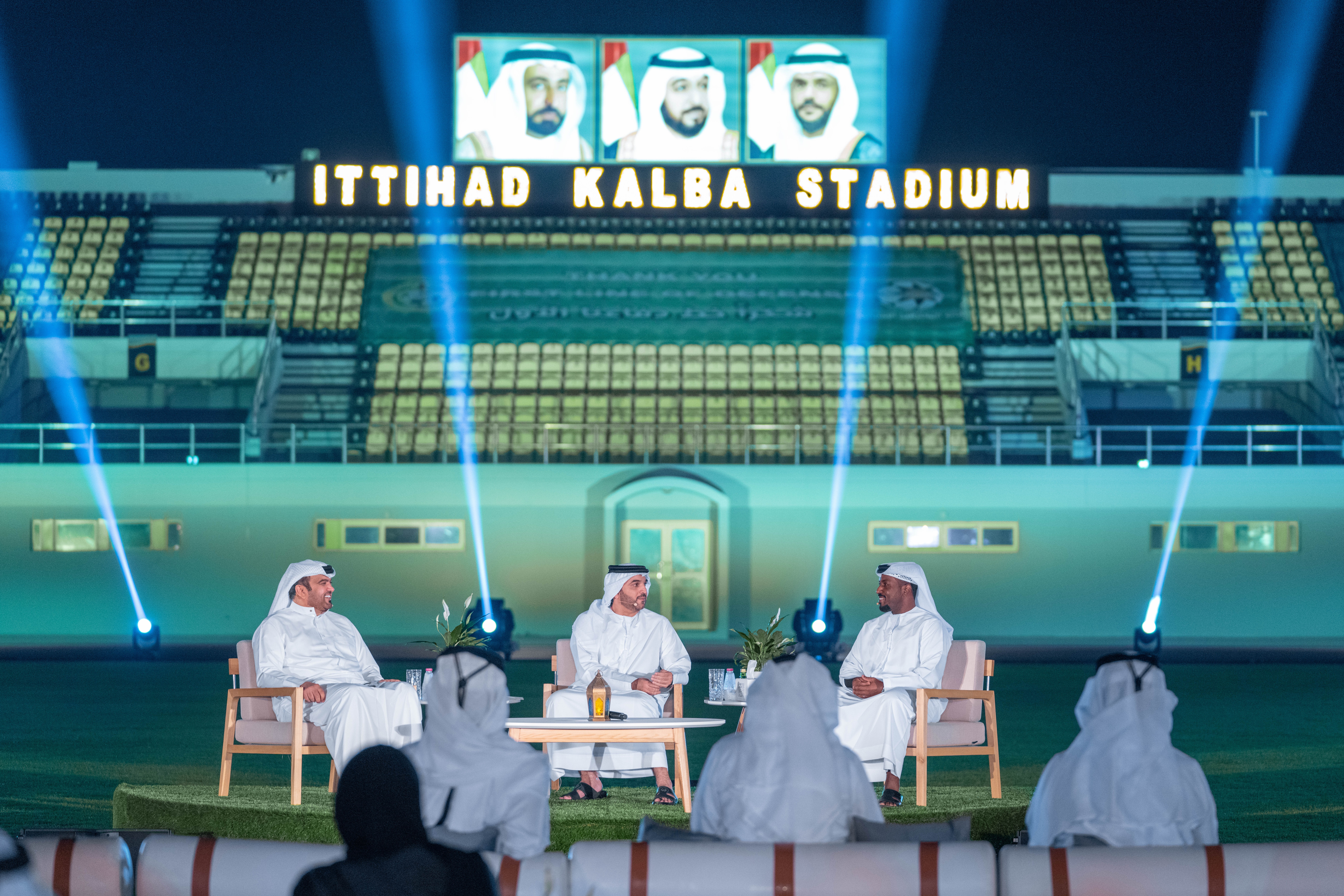 مجلس نادي الشارقة للصحافة الرمضاني يناقش واقع كرة القدم الإماراتية